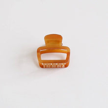 Load image into Gallery viewer, Minimalist Acetate Square Medium Hair Clip MK2PPM6W6HCP666