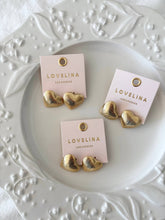 Load image into Gallery viewer, 18k plated heart stripe Vintage Earrings
