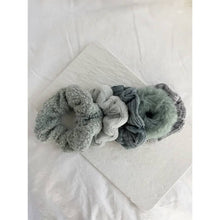 Load image into Gallery viewer, VELVET SOFT SCRUNCHIES SET - GABI