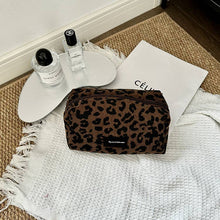 Load image into Gallery viewer, Minimalist Leopard Print Travel Portable Cosmetic Bag MK2BLW6W10BOB539
