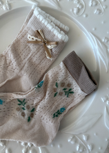 Load image into Gallery viewer, KIDS ADORABLE GIFTABLE SOCKS (KESHA)