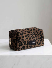 Load image into Gallery viewer, Minimalist Leopard Print Travel Portable Cosmetic Bag MK2BLW6W10BOB539