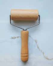 Load image into Gallery viewer, Wooden Pastry Pizza Rolling Pin