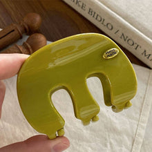 Load image into Gallery viewer, Simple Solid Color Small Hair Claw MK2PPM6W6HCP554