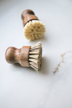 Load image into Gallery viewer, Vintage Farmhouse Wooden Brush