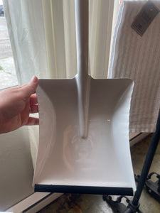 Dust Pan White | Heaven In Earth