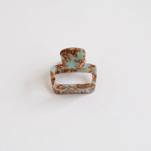 Load image into Gallery viewer, Minimalist Acetate Square Medium Hair Clip MK2PPM6W6HCP666