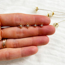 Load image into Gallery viewer, Dainty Star Stud Set