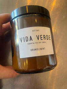 Orange/mint essential oils, soy candle