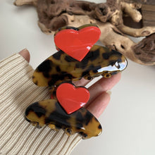 Load image into Gallery viewer, Sweet Cute Girl Heart Grab Hair Clip MK2PPM6W6HCP710