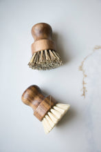Load image into Gallery viewer, Vintage Farmhouse Wooden Brush