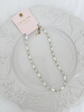 Load image into Gallery viewer, Seashell Beach Summer Vibe Necklace