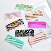 Load image into Gallery viewer, Acrylic Square Mini Portable Hair Combs MK2PPM6C5CB100