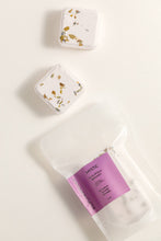 Load image into Gallery viewer, Mystic Autumn Botanical Shower Steamers -Eucalyptus Bergamot