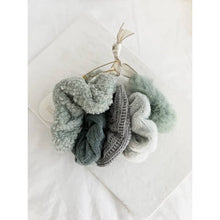 Load image into Gallery viewer, VELVET SOFT SCRUNCHIES SET - GABI
