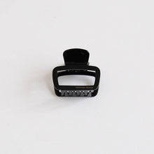 Load image into Gallery viewer, Minimalist Acetate Square Medium Hair Clip MK2PPM6W6HCP666