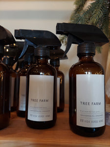 Tree Farm: Holiday Blend Room and Linen Spray 8oz